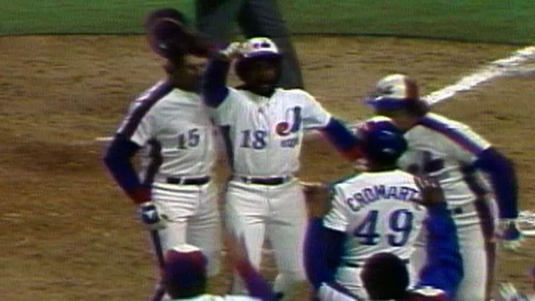 Video: 1981 NLCS Gm3: White's three-run homer breaks tie
