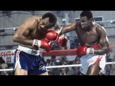 Video: Larry Holmes vs Ken Norton