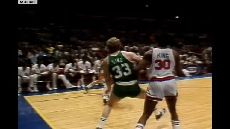 Video: Bernard King (44p) Battles Larry Bird (35p) - Celtics @ Knicks 1984 ECSF G6