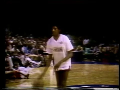 Video: 1977 High School Dunk Contest