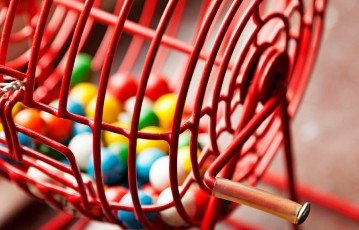 Pros and Cons of Sweepstakes Bingo