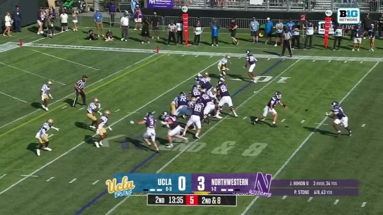 Video: Caleb Komolafe Runs the Rock in vs. UCLA | Northwestern Football | 09/27/25