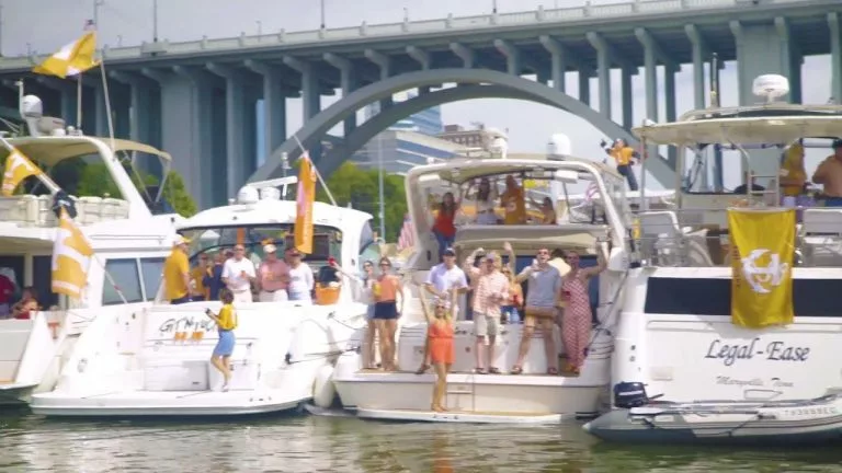Video: Legends of Tailgating: The Vol Navy | Southern Living
