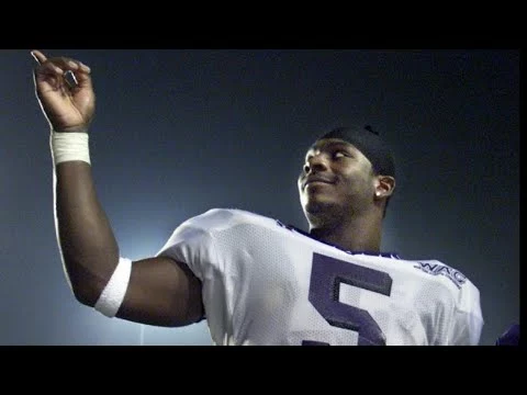 Video: LaDainian Tomlinson “L.T” 😤 TCU Highlights (1997-2000)